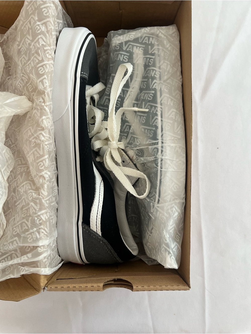 Vans Black and White Low-Top Skate Shoes - Picture 5 of 9